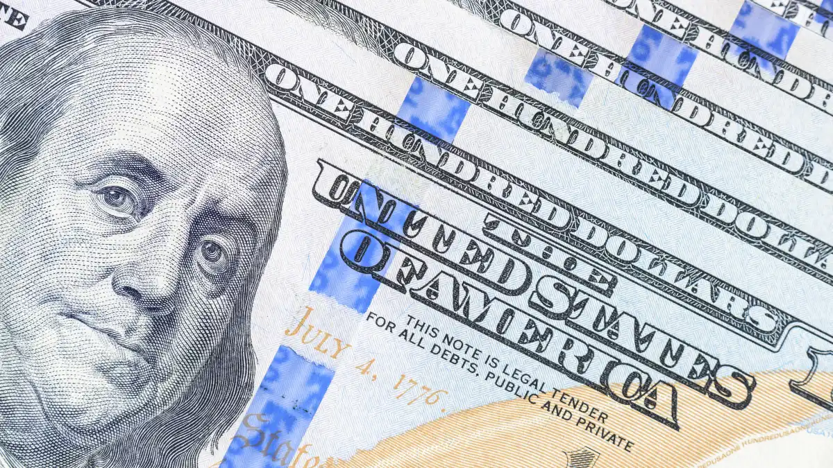 Risiko Utang Dolar di Tengah Rupiah Melemah