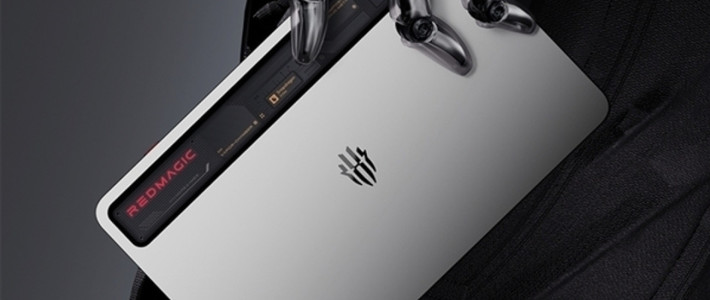 Laptop Gaming Flagship Rp129 Juta: Dual Screen vs Tablet Gaming 144Hz