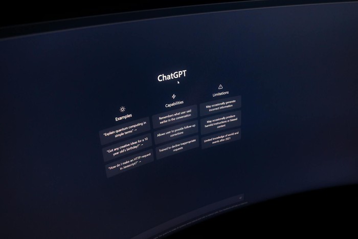 Elicit, ChatGPT, dan Grammarly: Panduan AI Tools untuk Mahasiswa