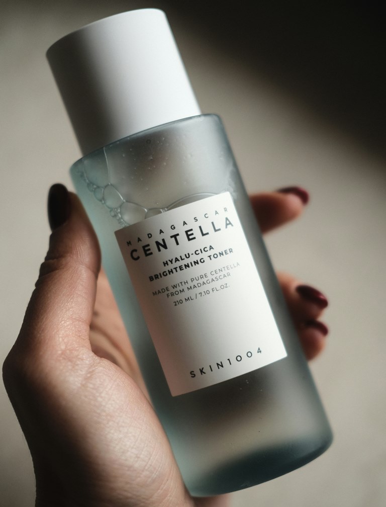 Teknik Double Cleansing dengan Micellar Water untuk Wajah Bersih Maksimal