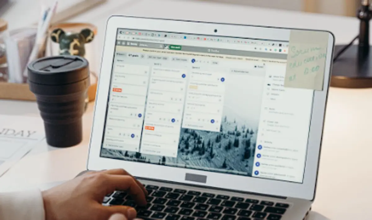 Laptop Terasa Lambat? 7 Cara Ampuh Mempercepat Performa Tanpa Install Ulang Sistem