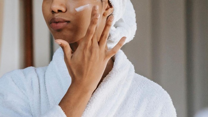 Mengapa Kulit Tetap Kusam Meski Rutin Pakai Skincare