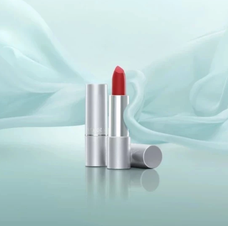 5 Lipstik Lembap Terbaik yang Tahan Lama dan Anti Kering