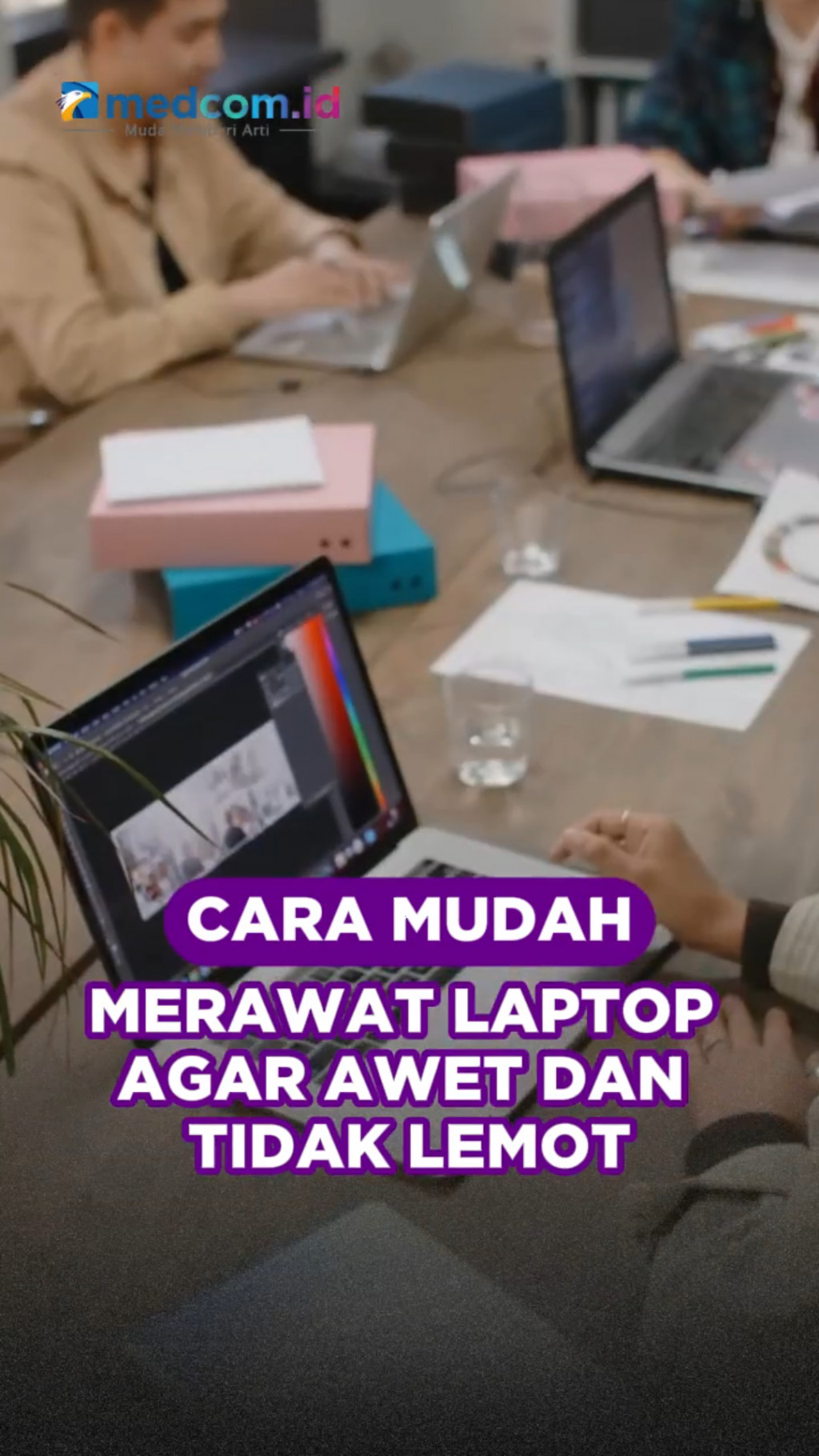 13 Cara Ampuh Melindungi Mata dari Kelelahan saat Bekerja di Laptop Seharian