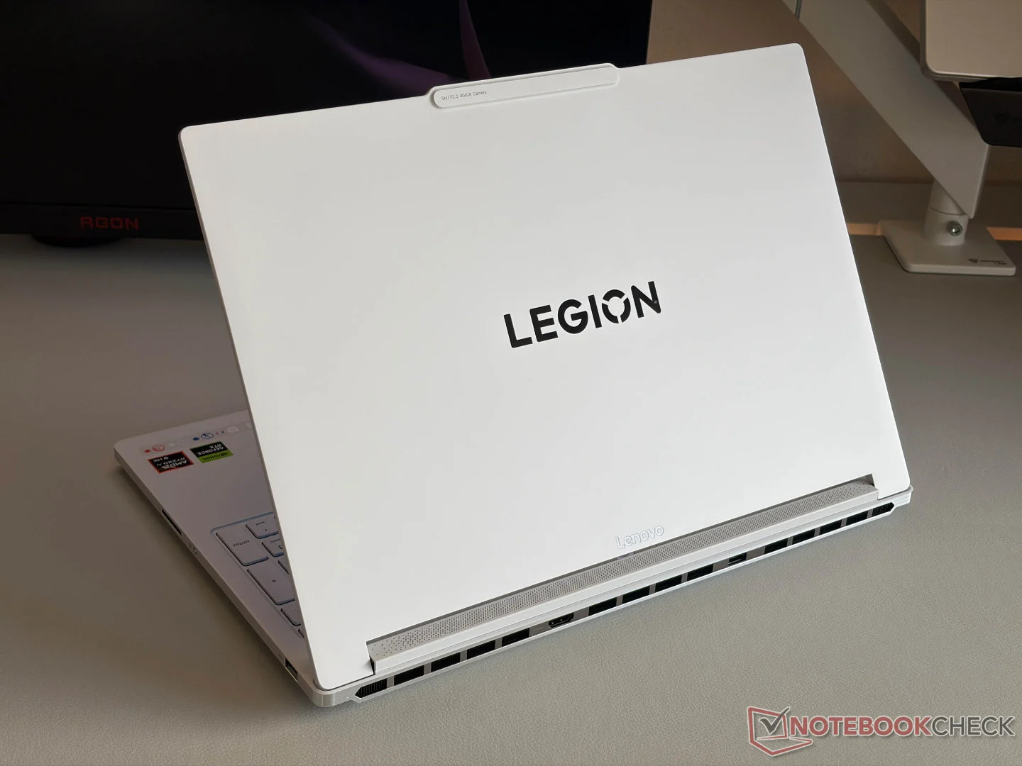 Lenovo Legion R9000X vs Legion 7a RTX 5070: Pilih Kekuatan AI atau GPU Diskrit?