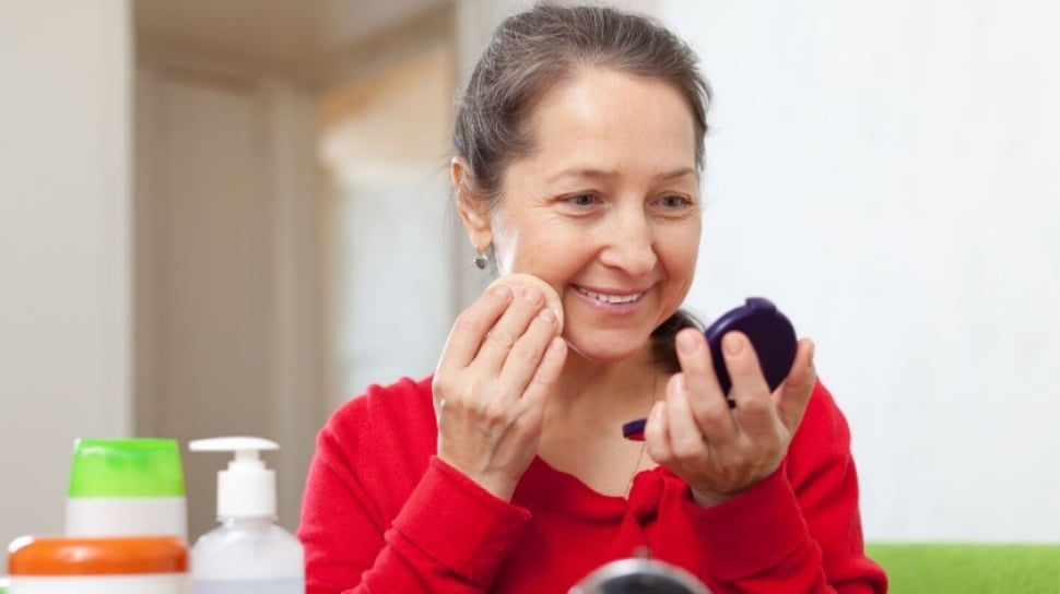 Moisturizer Jepang vs Ceramide Lokal: Mana Lebih Ampuh Lawan Penuaan Dini?