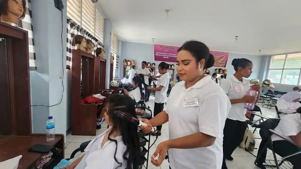 Pelatihan Vokasi Rambut Buka Jalur Karir di Industri Kecantikan