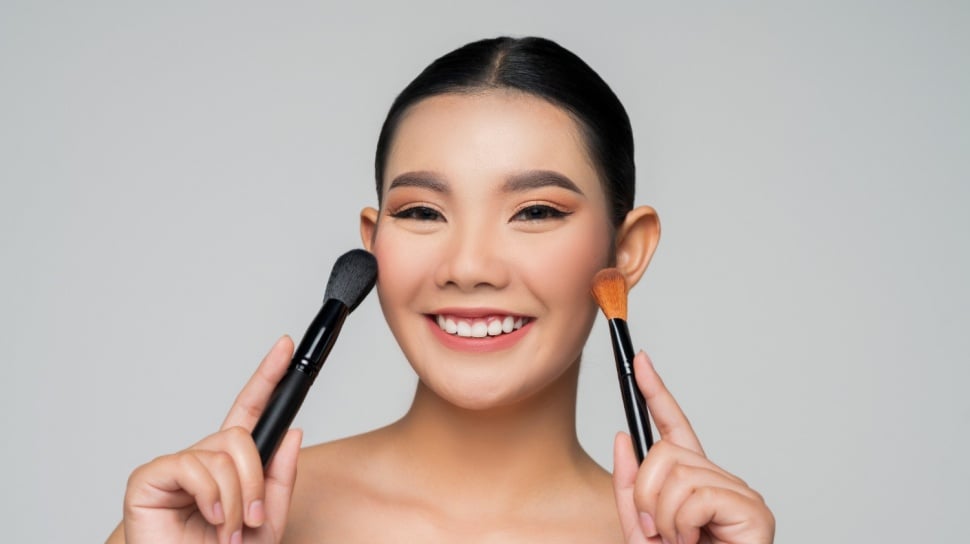 9 Cushion Foundation Coverage Tinggi untuk Menyamarkan Flek Hitam