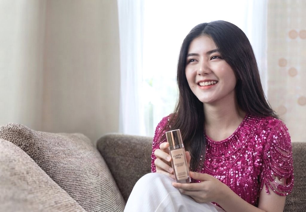 Lupakan Foundation Tebal: 3 Base Makeup Ringan untuk Wajah Flawless Seharian