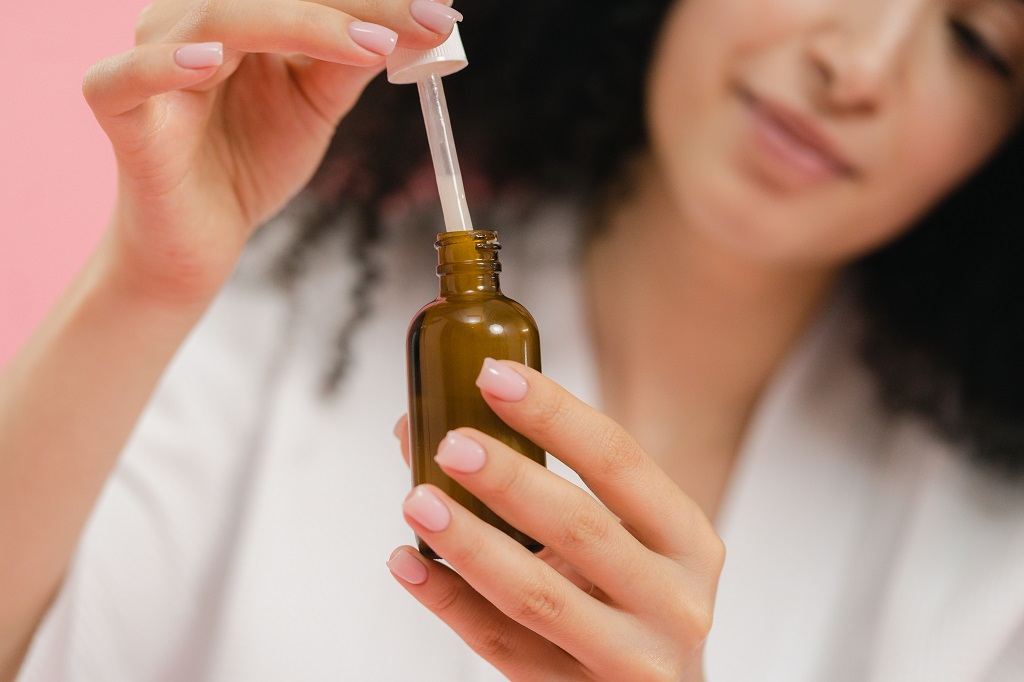 Memilih Sunscreen untuk Kulit Sensitif: 10 Produk Aman Tanpa Iritasi dan Cara Pakai Tepat