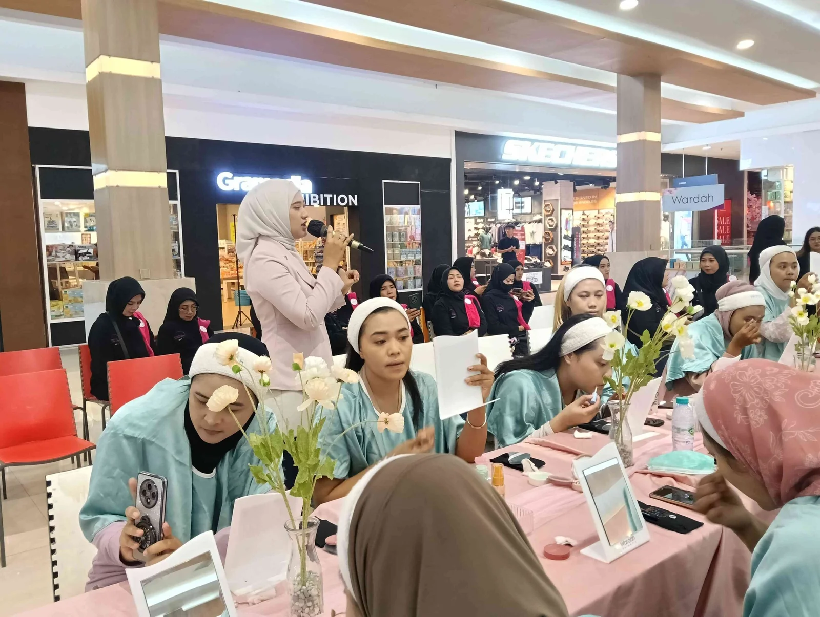 Dari Usaha Rumahan ke Brand Ternama: Lompatan Pengusaha Kecantikan Wanita
