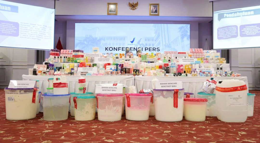 14 Kosmetik Berbahaya: Cara Jeli Menghindari Merkuri dan Hidrokuinon