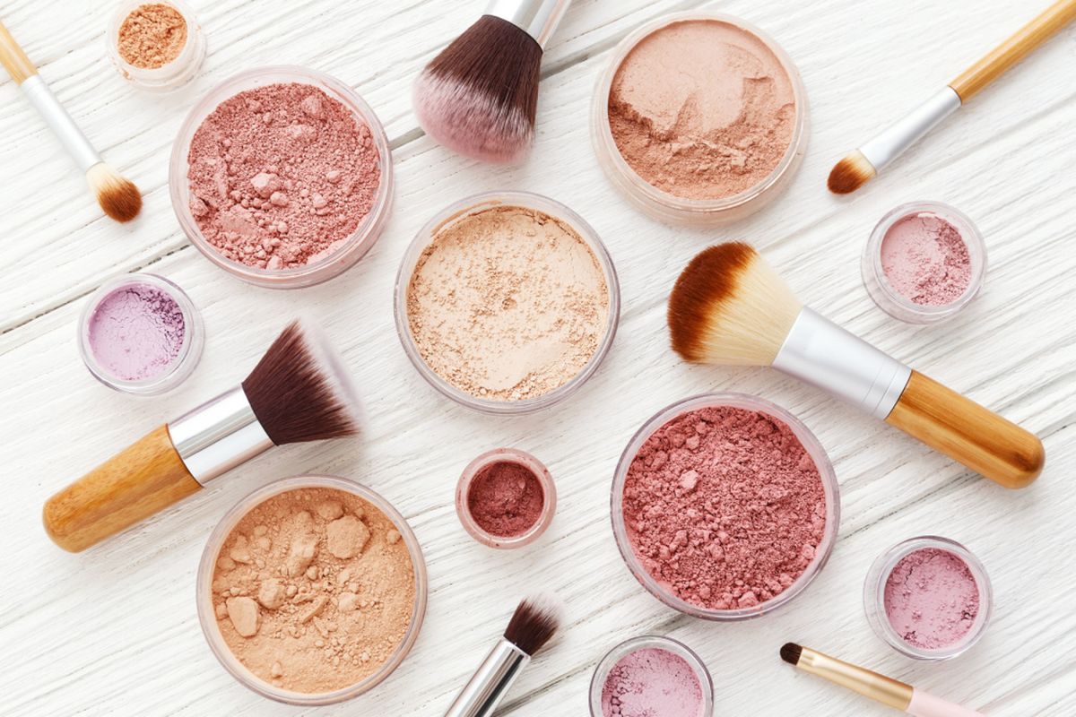 14 Kosmetik Berbahaya: Alarm Serius dan Panduan Memilih Produk Aman