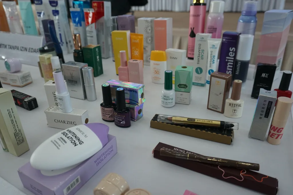 Kosmetik Berbahaya di Marketplace: Panduan Belanja Aman