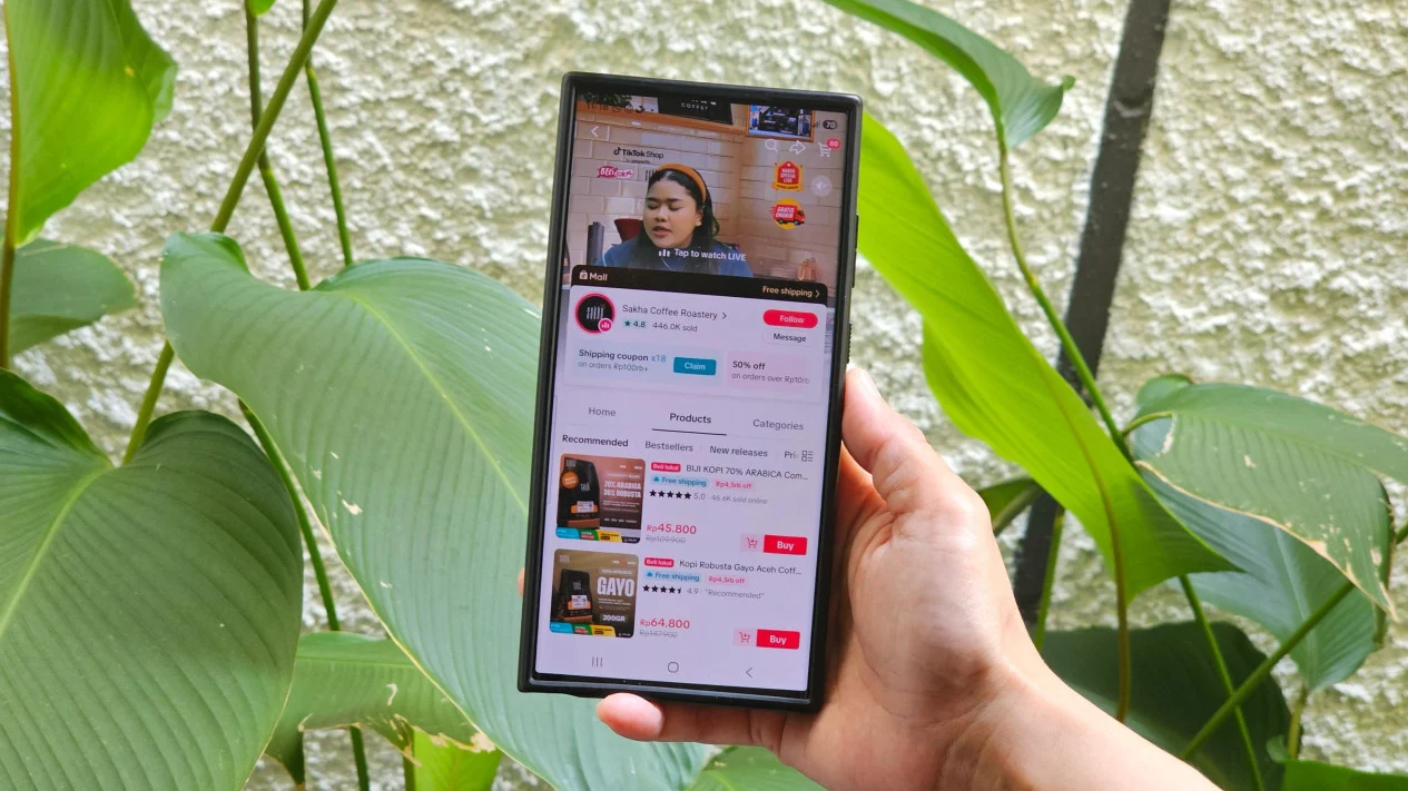 TikTok Shop dan Tokopedia: Live Shopping Mengangkat Produk Lokal