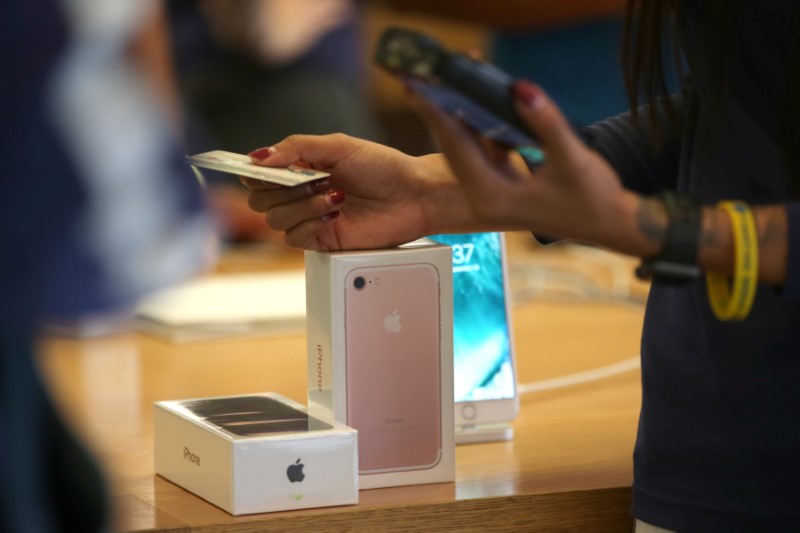 Loyalitas Pengguna iPhone 87%: Switching Semakin Sulit