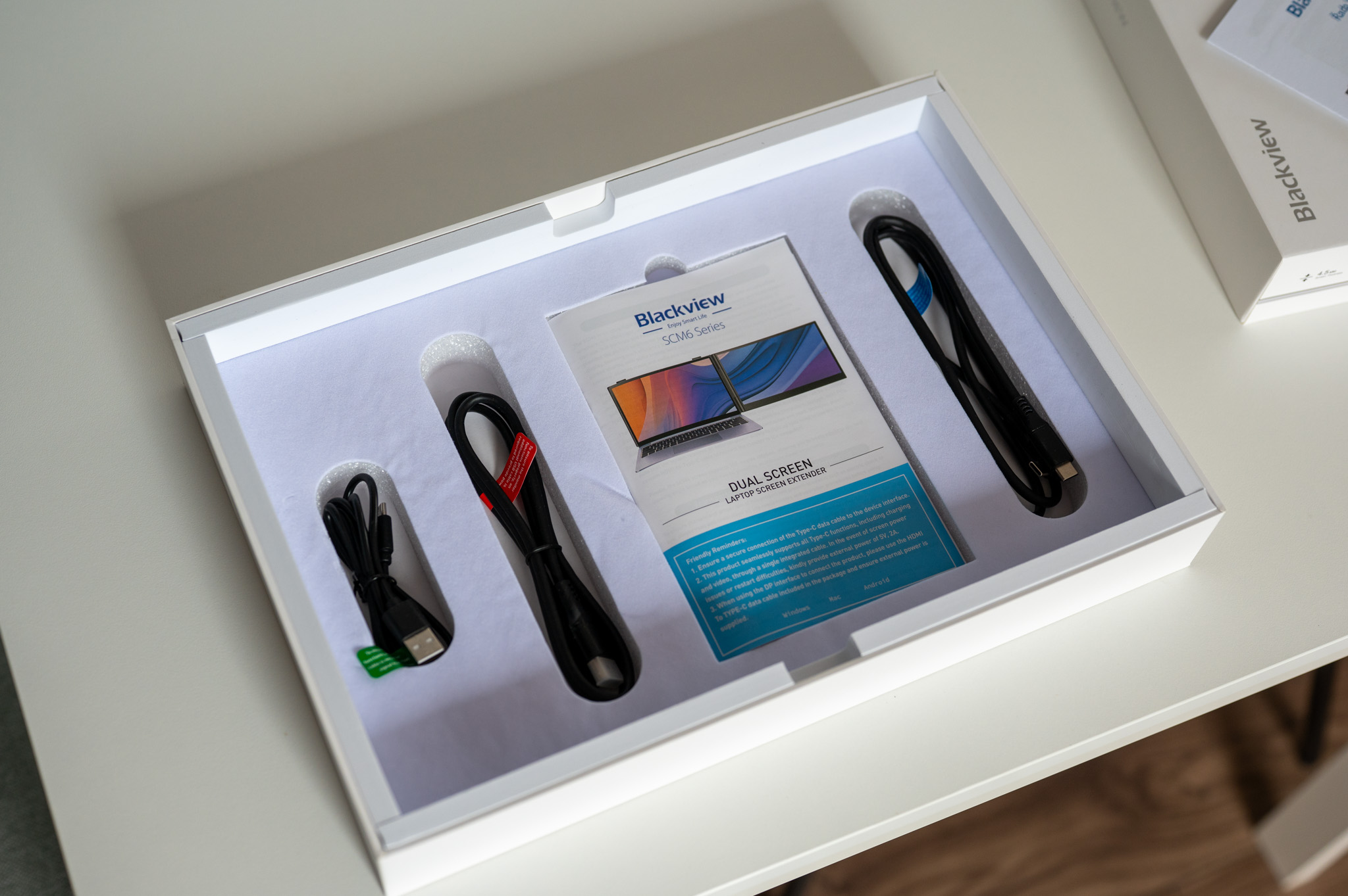 Monitor Portabel untuk Desainer: Upgrade Ruang Kerja Laptop