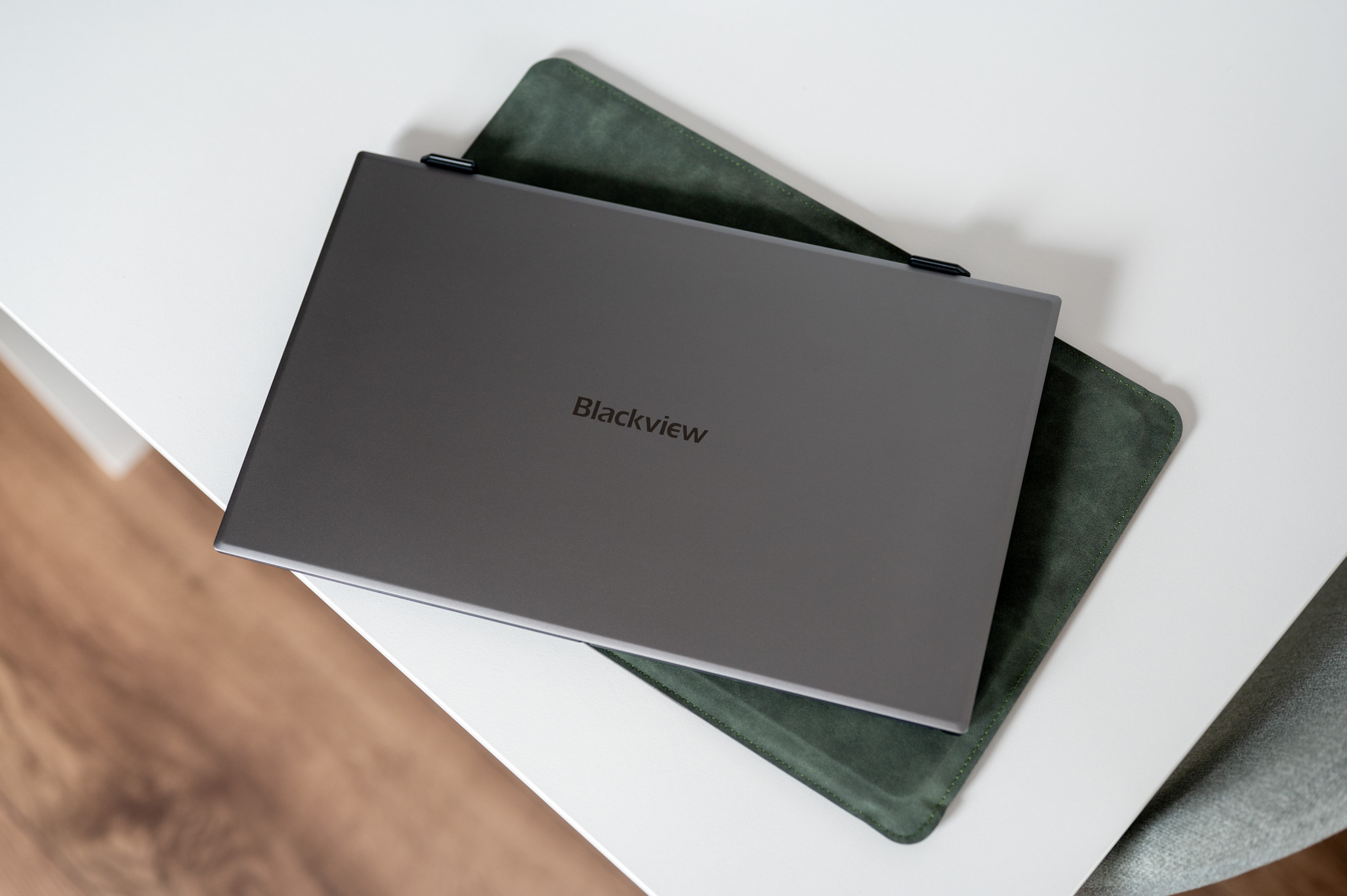 Monitor Portabel Blackview SCM6 untuk Produktivitas Kreator Mobile