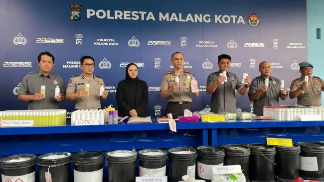 Polisi Bongkar Produksi Kosmetik Ilegal: Alarm Bahaya bagi Konsumen Online