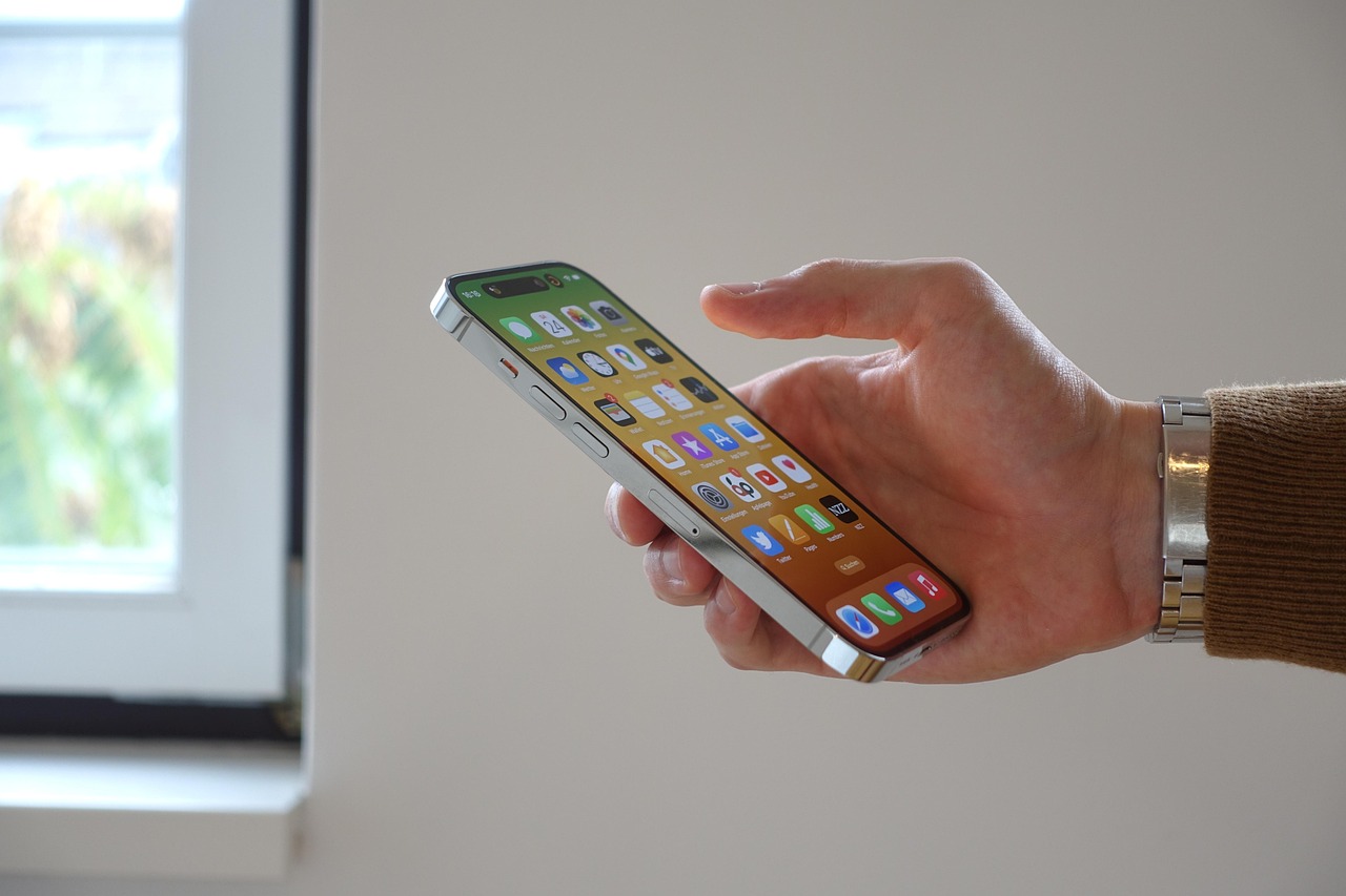 Panduan iOS 27 Public Beta dan 10 Fitur Apple Intelligence Wajib Dicoba