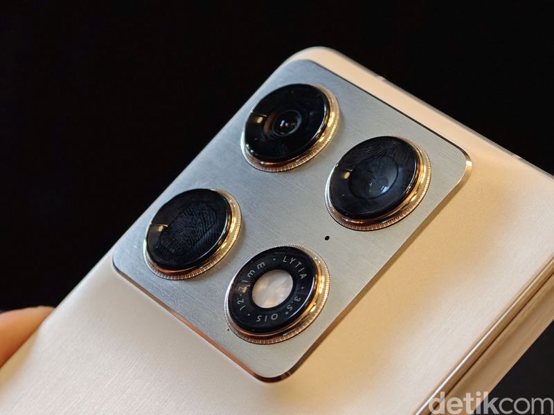 Motorola Razr Fold: Kamera Lipat dengan Skor DXOMARK Tertinggi