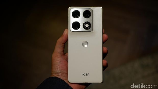 Motorola Razr Fold: Kamera Lipat dengan Skor DXOMARK Tertinggi