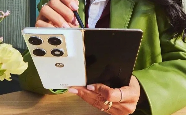 Motorola Razr Fold Resmi Hadir: Nilai Rp25 Juta yang Layak atau Terlalu Mahal?