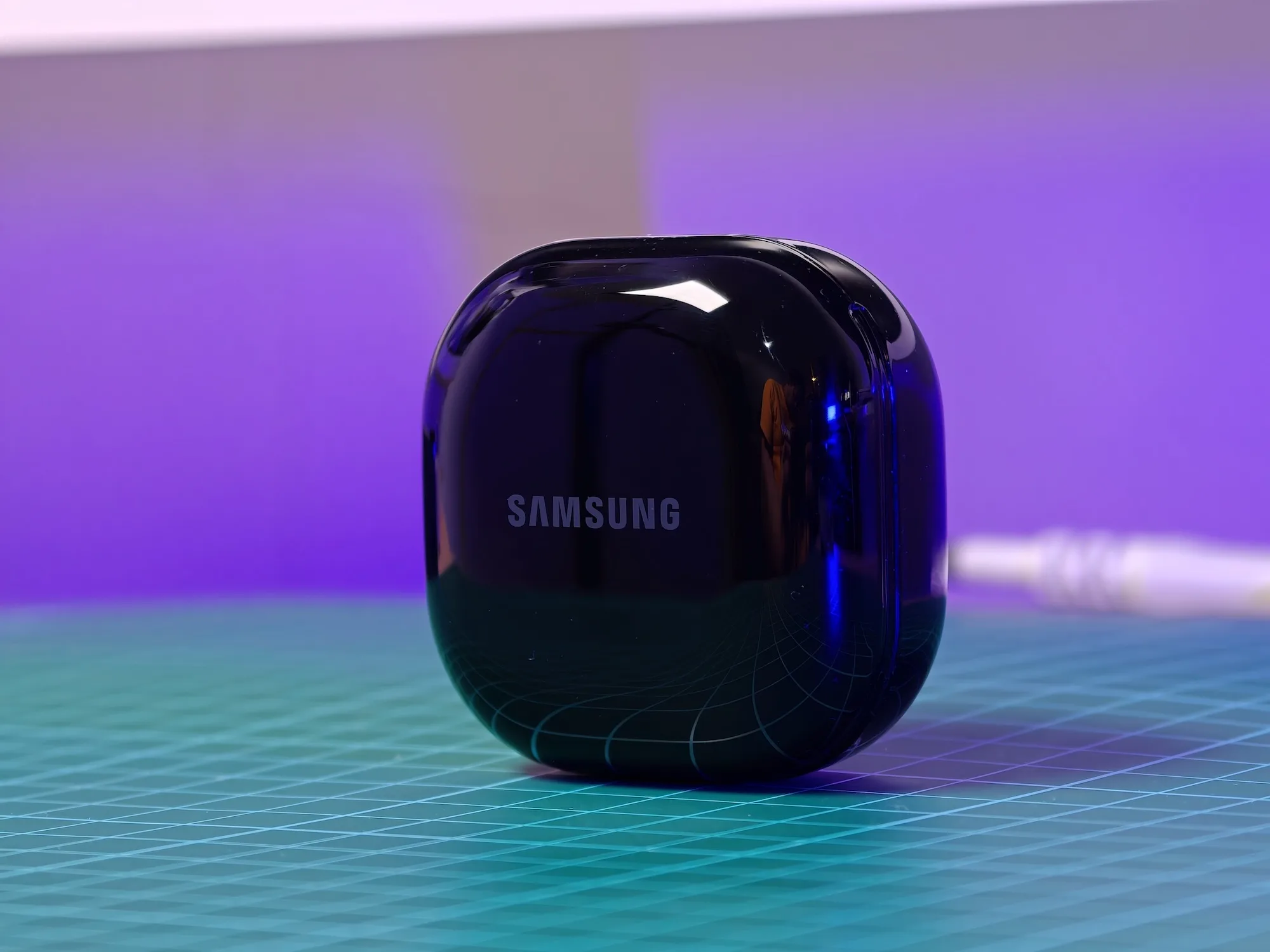 Earbuds Peredam Bising Terjangkau: Galaxy Buds Core vs Xiaomi Buds 6 vs Nothing Ear (3a)
