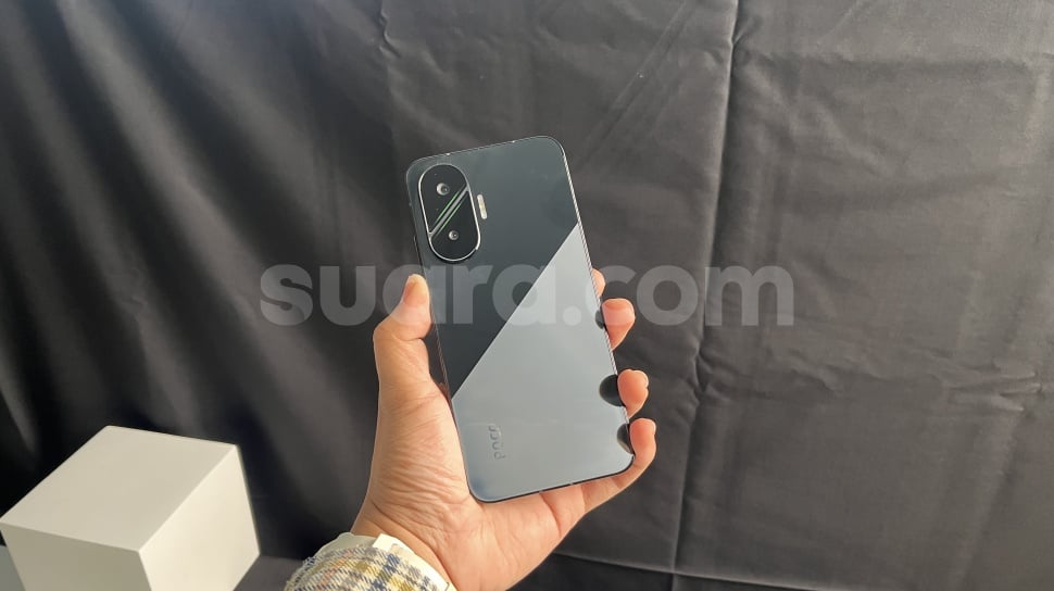 Samsung Galaxy S24 Ultra vs iPhone 15 Pro Max: Duel Kamera Flagship