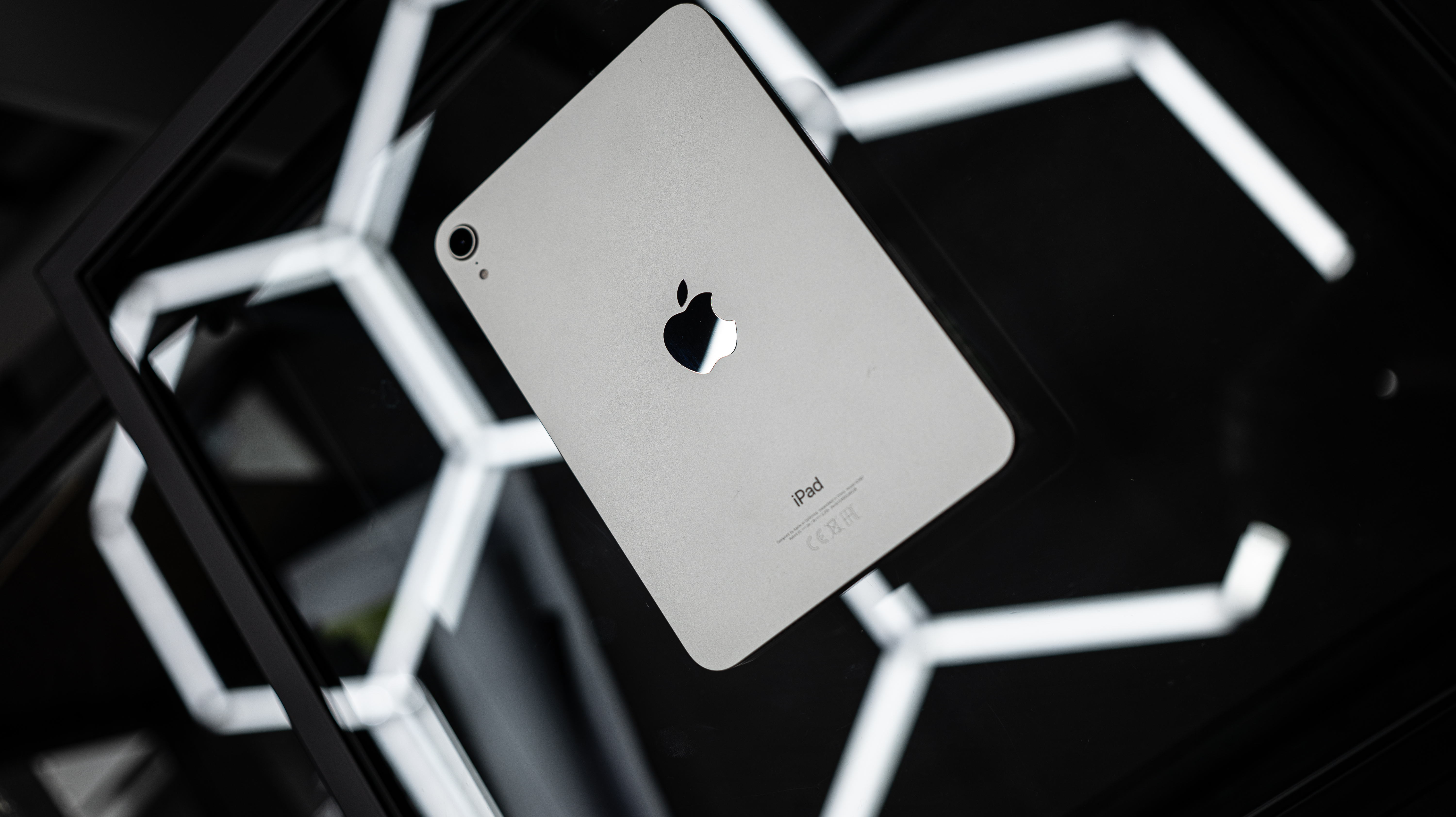iPad Mini OLED: Lompatan Layar dan Performa Brutal di Tablet Ringkas