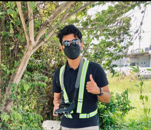 Dari Kendali Drone ke Karier Kreatif: Kisah Fathur