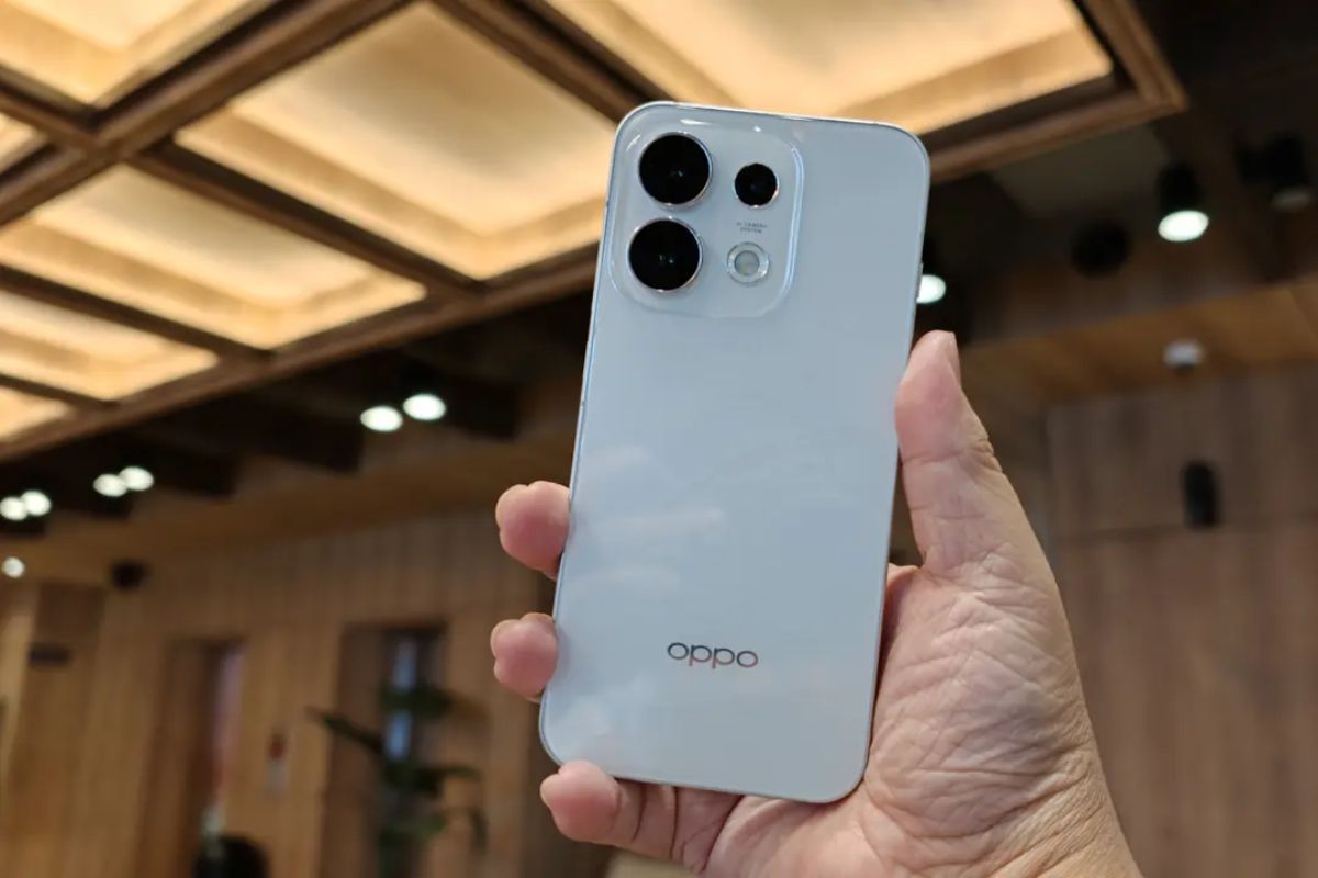 OPPO Reno16 Series: Baterai 6700 mAh & Fast Charging 80W untuk Gaming Serius