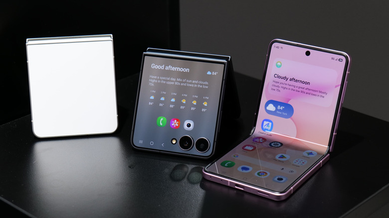 Harga Samsung Foldable: Z Fold 8 Ultra, Fold 8, dan Flip 8