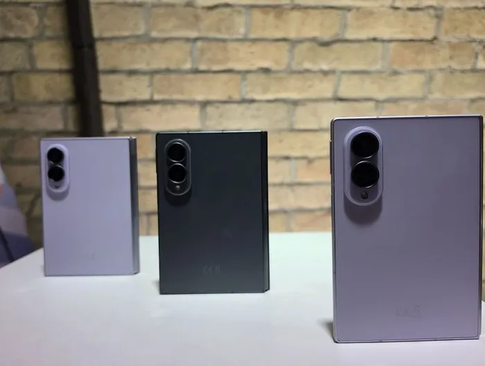 Samsung Galaxy Z Fold 8 dan Z Fold 8 Ultra: Mana Foldable Flagship Paling Masuk Akal?