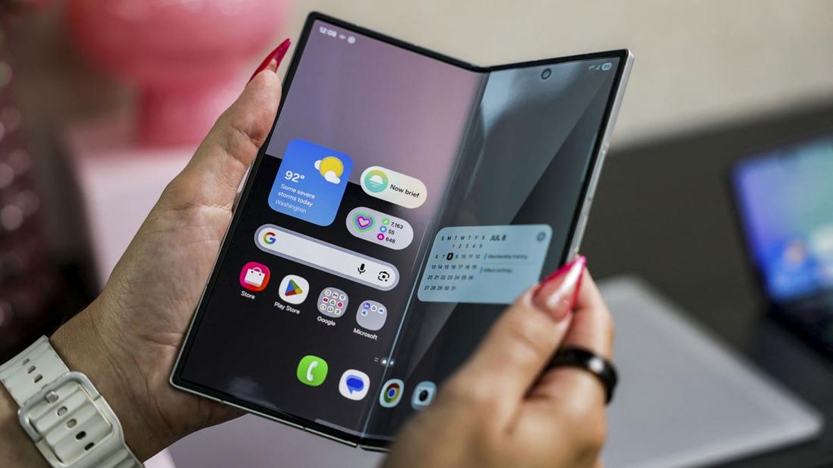 8 Perangkat Galaxy Unpacked: Ponsel Lipat dan Wearable AI yang Perlu Diwaspadai