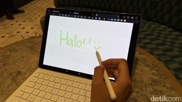 MatePad Pro Max: Tablet Tertipis yang Serius Menantang Laptop
