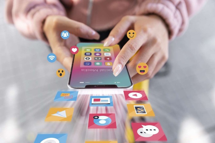 Scrolling Saat Stres Bikin Cemas: Saatnya Kurangi Screen Time