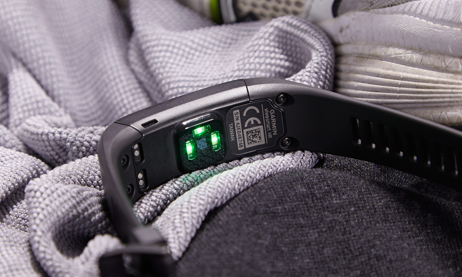 Garmin Cirqa: Gelang Pintar Tanpa Layar Untuk Atlet Serius