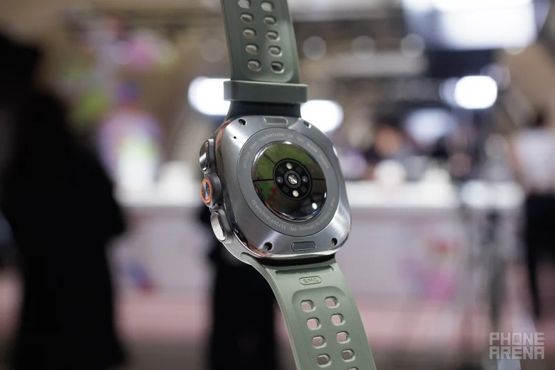 Galaxy Watch Ultra 2: Tipis, Tangguh, dan Tetap 800mAh