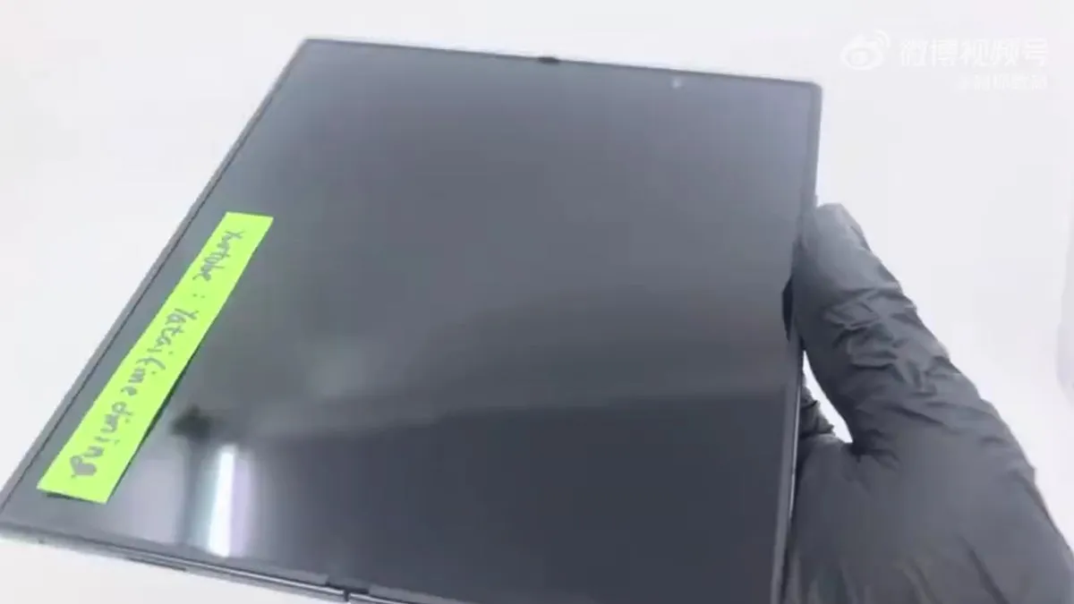 Apakah Lipatan Layar Galaxy Z Fold 8 Benar-Benar Hilang?