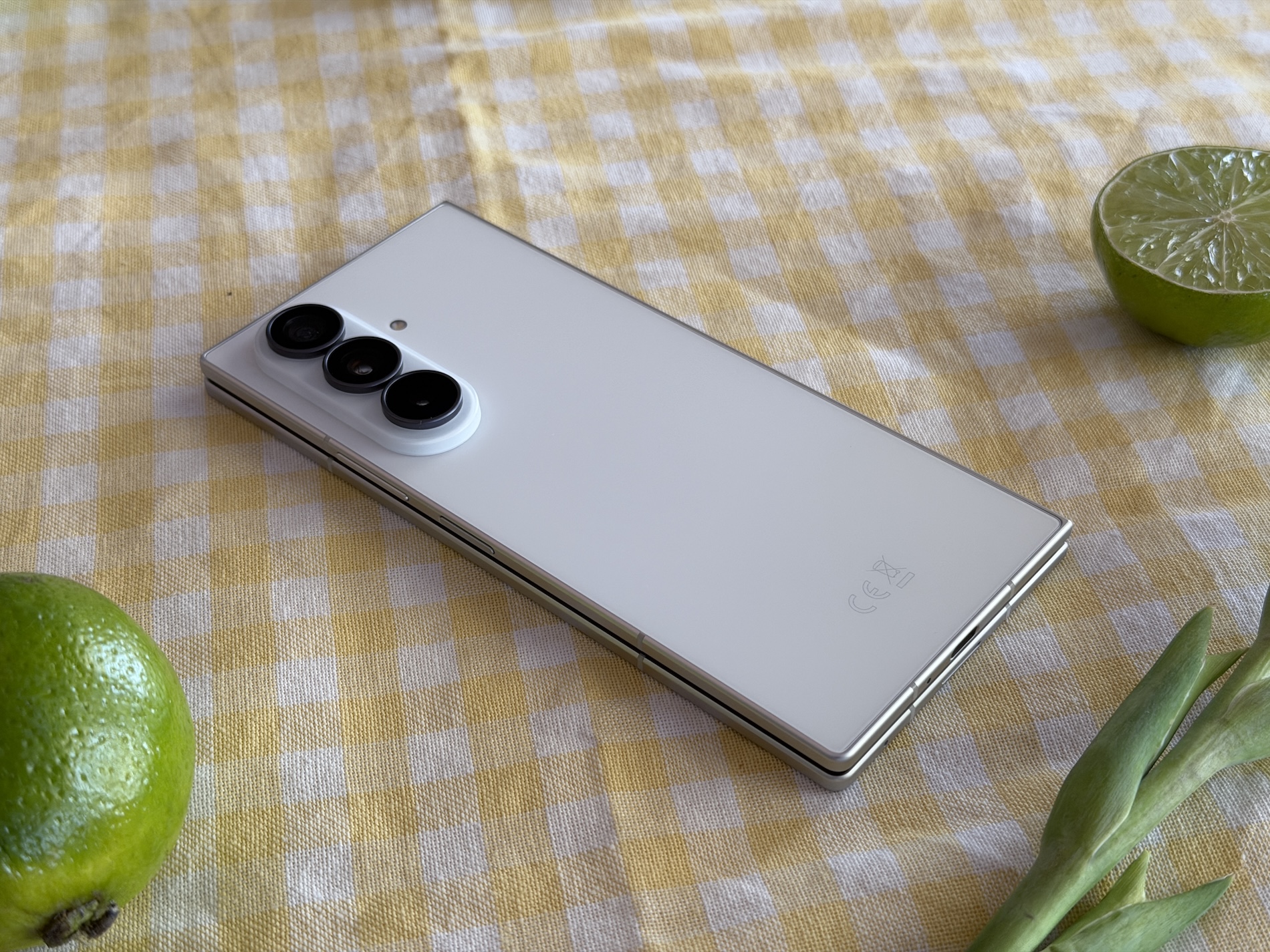 Baterai Silikon-Karbon Galaxy Z Fold8 Mengubah Desain Ponsel Lipat