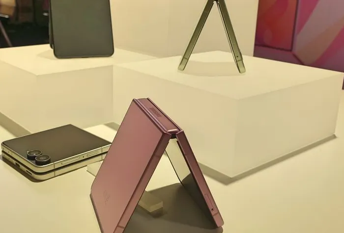 Samsung Galaxy Z Fold 8 dan Z Fold 8 Ultra: Mana Foldable Flagship Paling Masuk Akal?