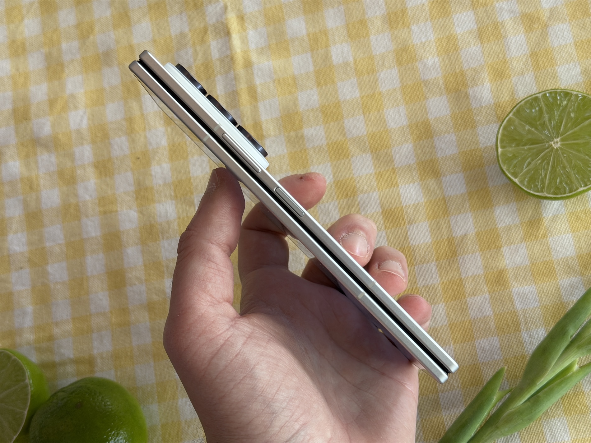 Baterai Silicon-Carbon di Galaxy Z Fold 8 Mengubah Cara Kita Melihat Ponsel Lipat