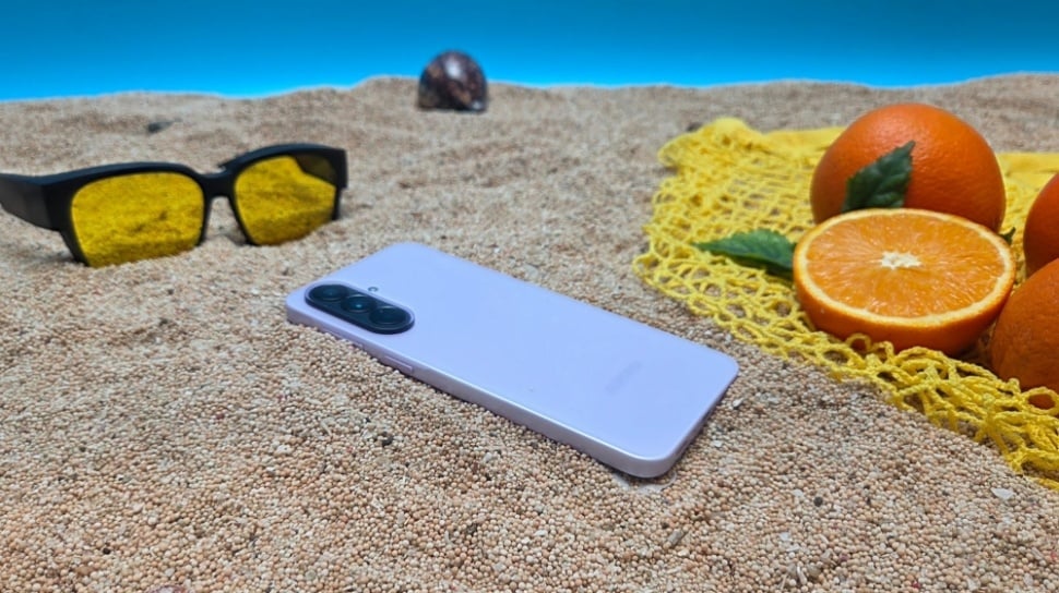 4 Ponsel Samsung Mid-Range Terbaru: Mana Pilihan Terbaik?