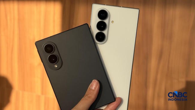Galaxy Z Fold8 Ultra vs Z Fold8: Mana Smartphone Lipat Paling Masuk Akal?