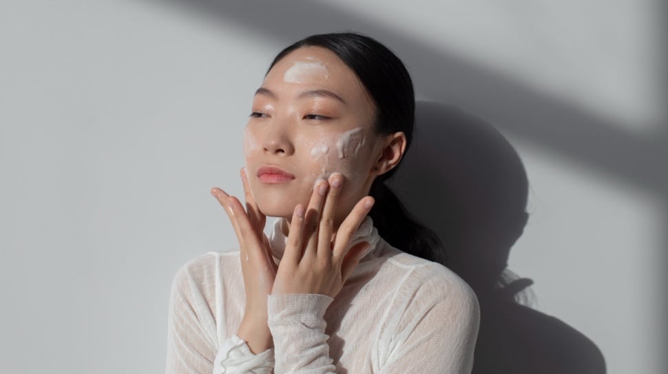 Sunscreen Terbaik untuk Mencegah dan Memudarkan Bekas Jerawat