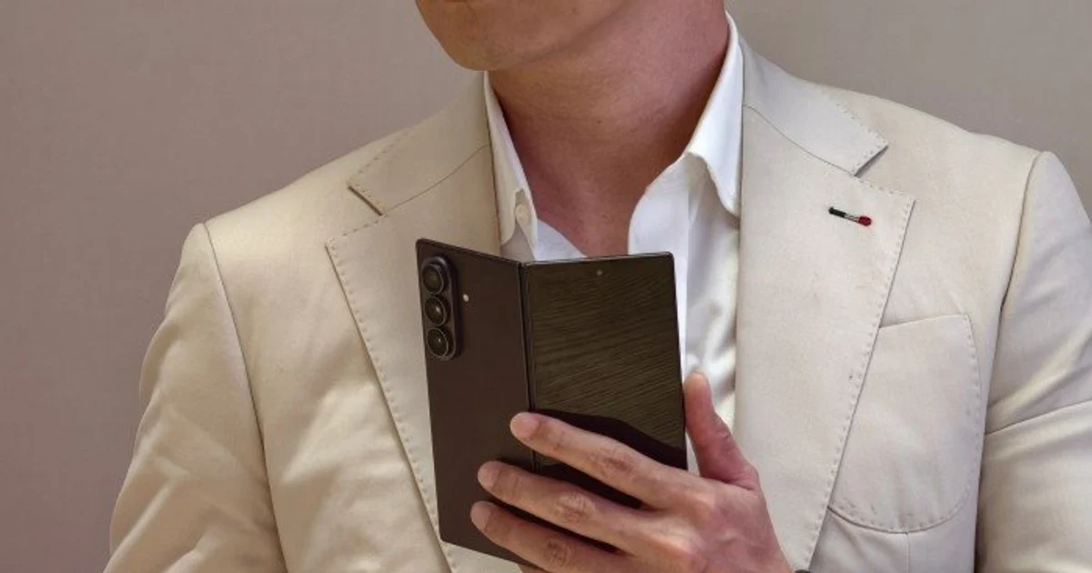 Apakah Lipatan Layar Galaxy Z Fold8 Ultra Benar-Benar Hilang?