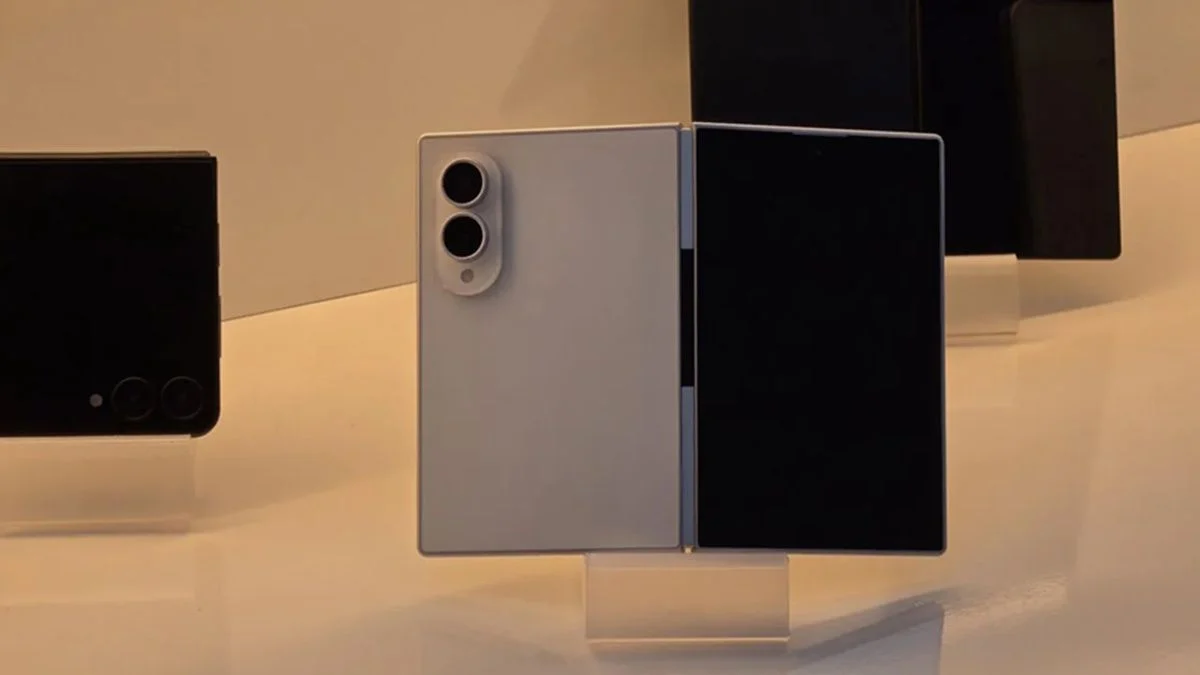 Flex Titanium di Galaxy Z Fold 8: Layar Lipat Tipis yang Lebih Tahan Lama
