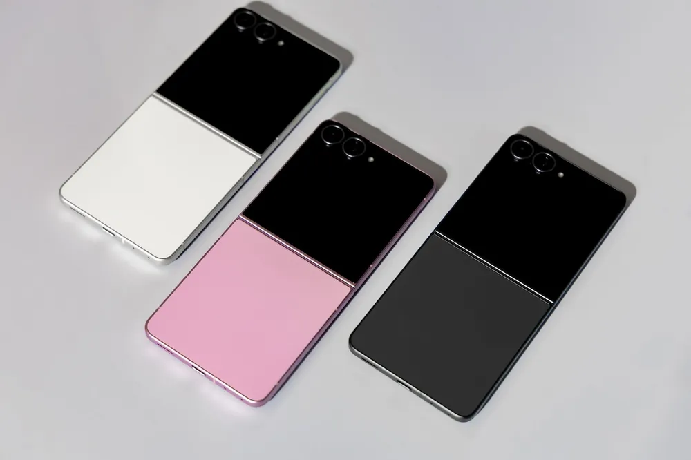 Galaxy Z Fold 8 Ultra, Fold 8, dan Flip 8: Tiga Arah Baru Ponsel Lipat Samsung