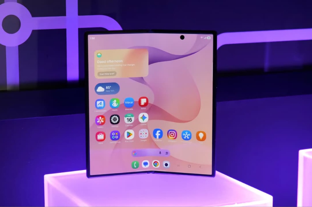 Maksimalkan Battery Power Sharing, Cinematic LUT, dan Galaxy AI di Ponsel Lipat Anda